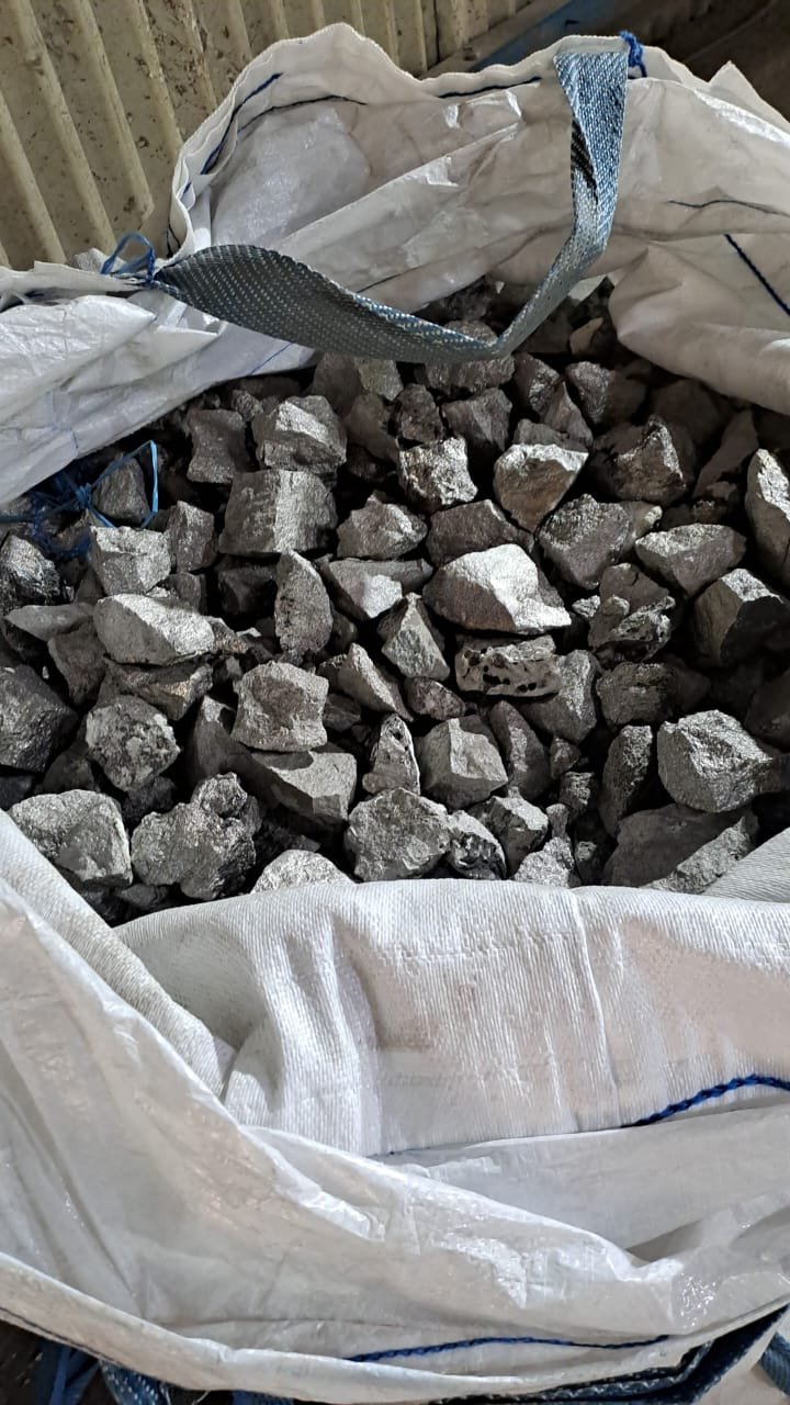 فروکروم پرکربن (High Carbon Ferrochrome) فروکروم کم‌کربن (Low Carbon Ferrochrome)