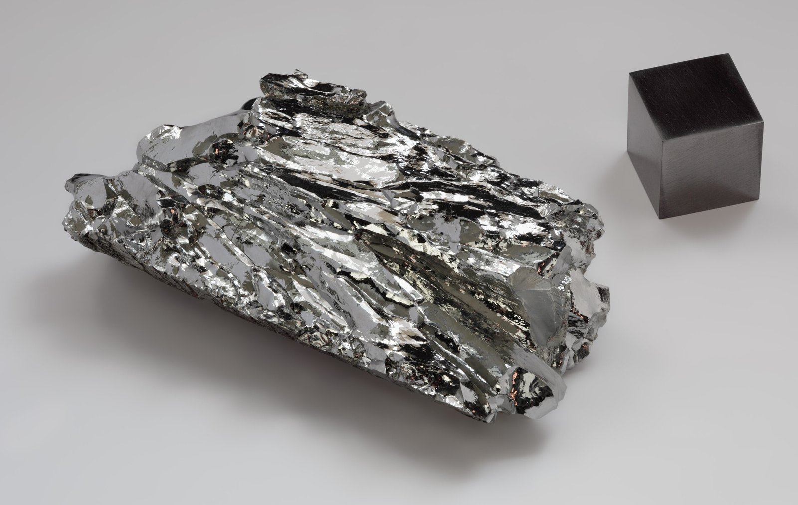 عنصر MO (مولیبدن) در فولاد Molybdenum
